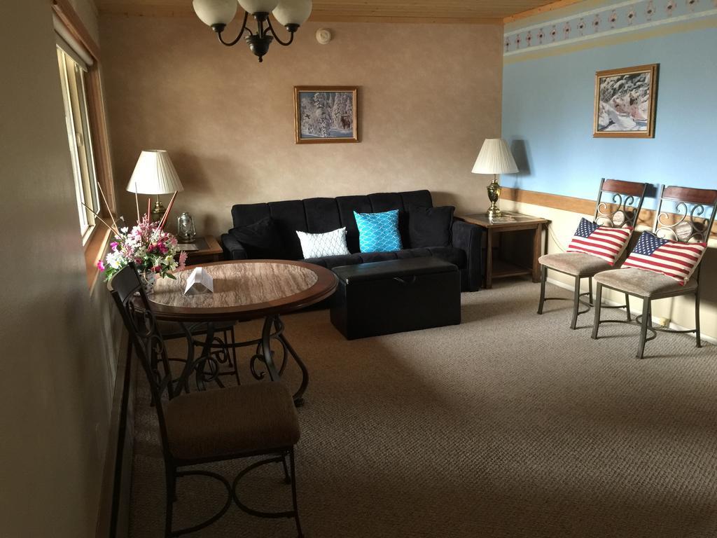 Laguna Vista Lodge Eagle Nest المظهر الخارجي الصورة