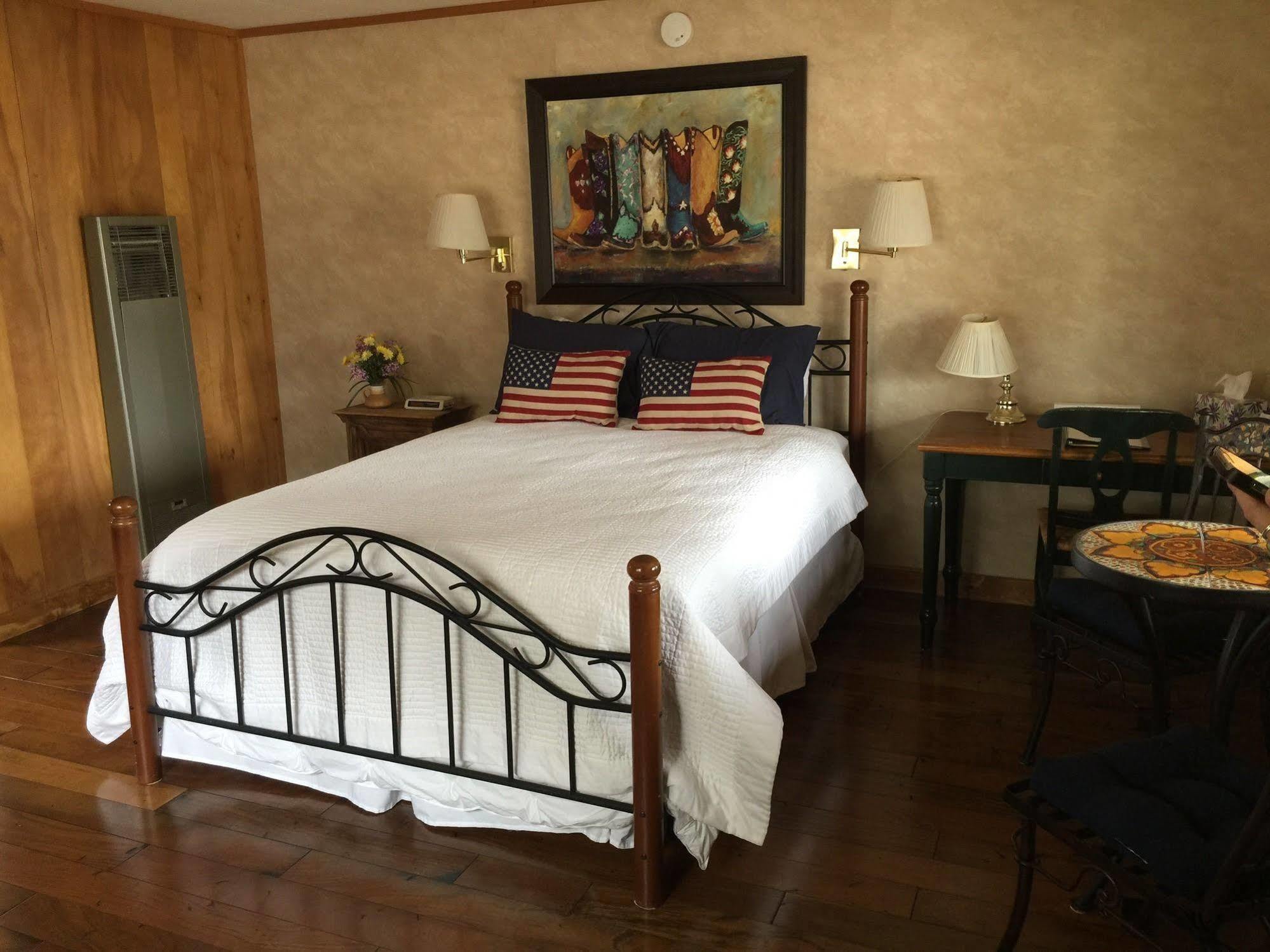 Laguna Vista Lodge Eagle Nest المظهر الخارجي الصورة